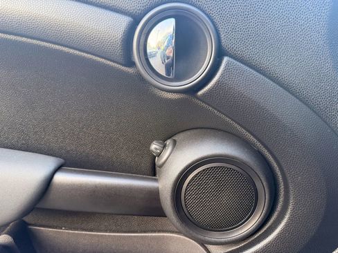 Used 2011 MINI Cooper Convertible image 12