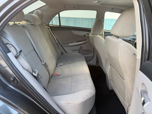 Used 2013 Toyota Corolla LE Special Edition image 22