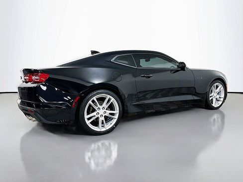 Used 2020 Chevrolet Camaro LT w/ Technology Package image 7