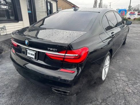 Used 2016 BMW 750i xDrive 750i xDrive Sedan 4D image 9