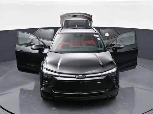 Used 2024 Chevrolet Blazer EV RS AWD/4WD image 42