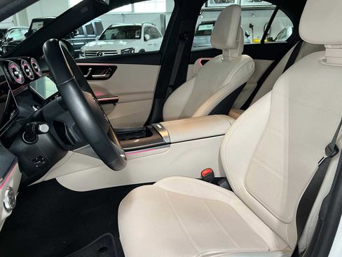 Used 2023 Mercedes-Benz C 300 4MATIC Sedan image 25
