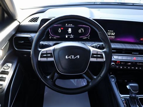 Used 2023 Kia Telluride EX w/ EX Captain's Chair Package image 14