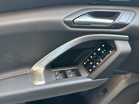 New 2025 Audi Q5 2.0T Premium Plus w/ Premium Plus image 8