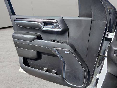 Used 2024 Chevrolet Silverado 1500 LTZ image 17