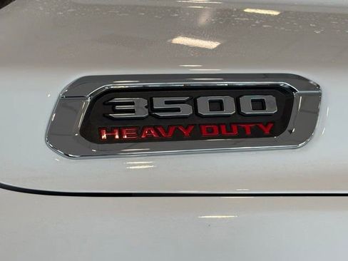 Used 2024 RAM 3500 Big Horn AWD/4WD image 10