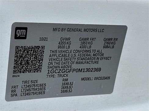 Used 2021 Chevrolet Express 3500 w/ Driver Convenience Package image 26