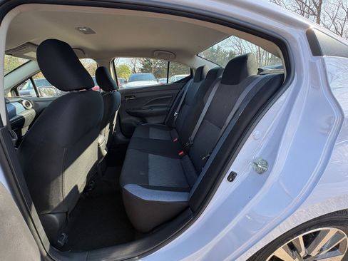 Used 2025 Nissan Versa SV FWD image 21