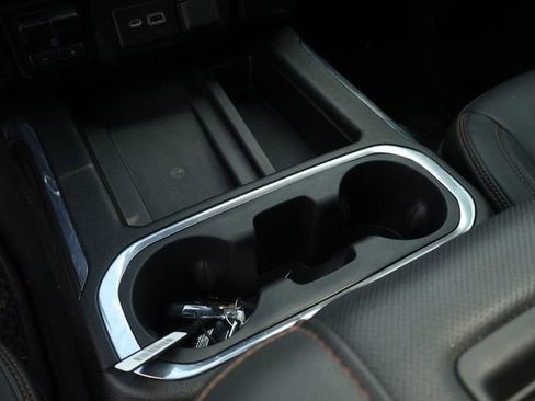 Used 2021 GMC Sierra 1500 AT4 w/ AT4 Premium Package AWD/4WD image 35
