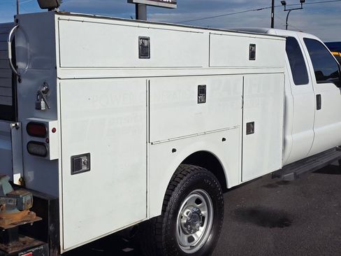 Used 2016 Ford F350 XL w/ XL Appearance Package AWD/4WD image 13
