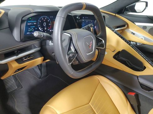 Used 2024 Chevrolet Corvette Stingray Premium Conv w/ Z51 Performance Package RWD image 15