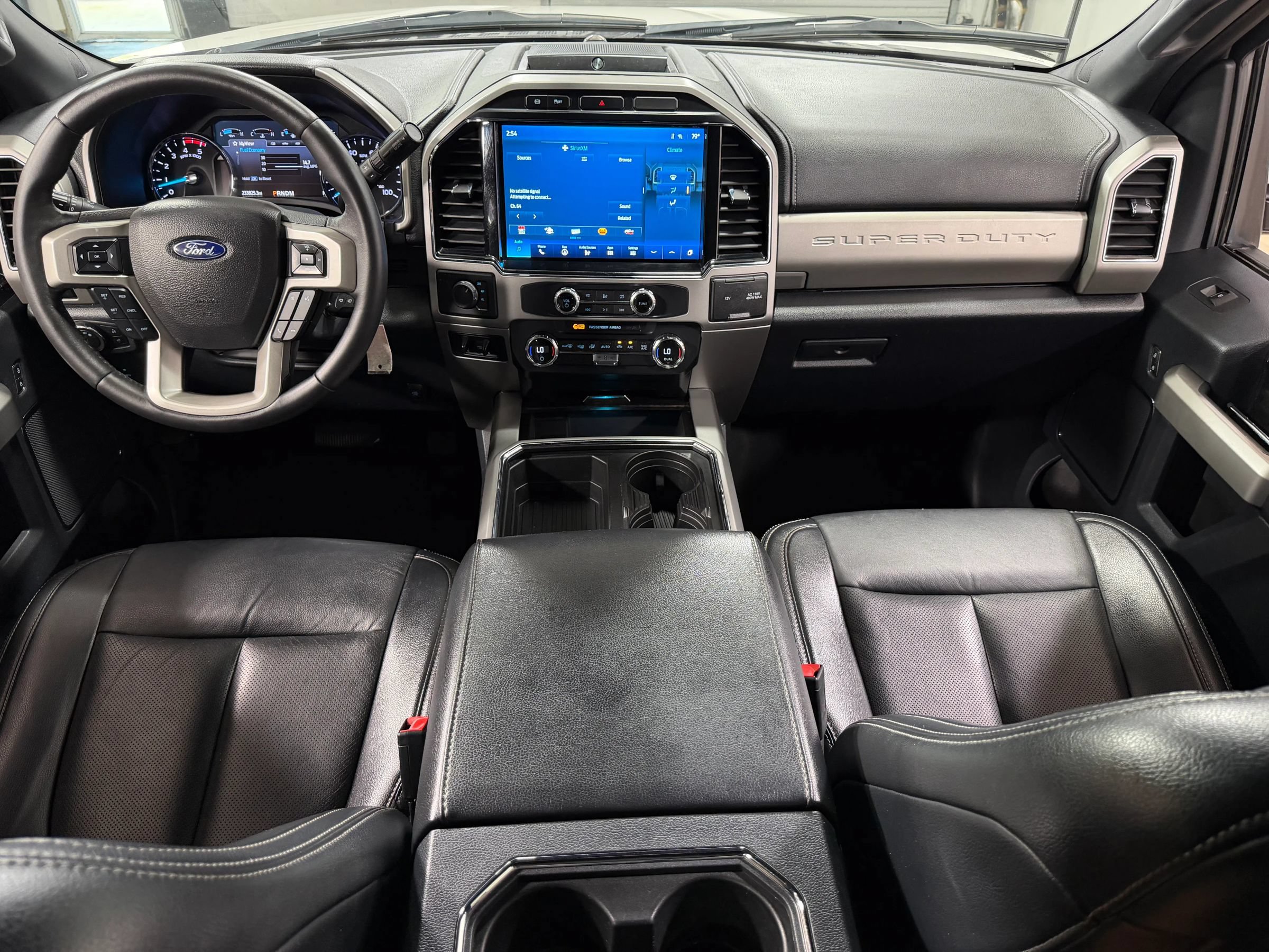 Used 2022 Ford F350 Lariat AWD/4WD image 24