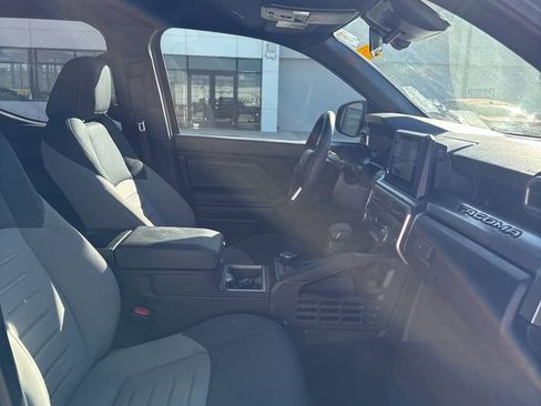 Used 2024 Toyota Tacoma TRD Sport image 10