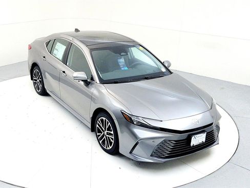New 2026 Toyota Camry XLE image 9