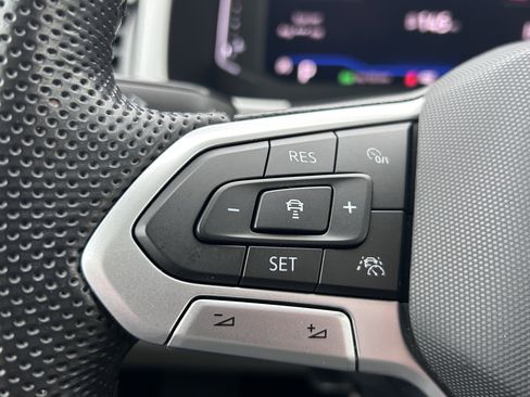 Used 2021 Volkswagen Atlas SEL Premium w/ MDO Package (Bench Seat) image 20