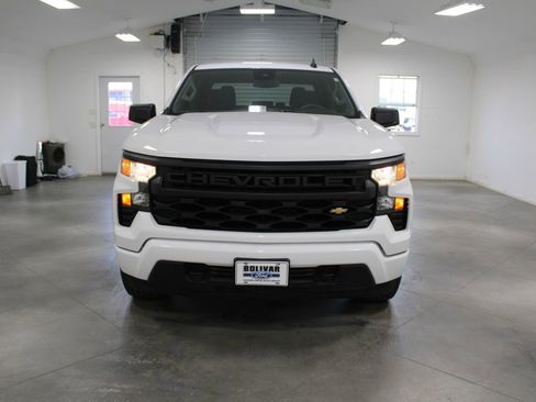 Used 2024 Chevrolet Silverado 1500 Custom image 18