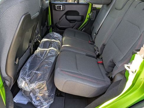 New 2025 Jeep Wrangler Unlimited Rubicon w/ Technology Group image 24