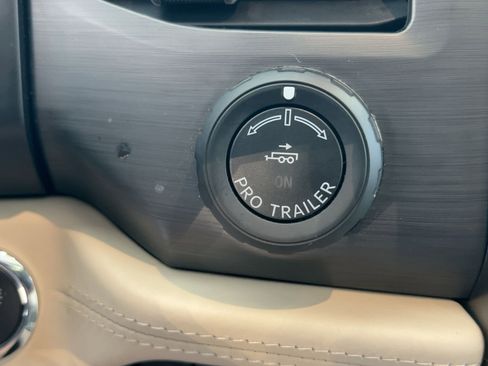 Used 2024 Ford Expedition Max Platinum image 36