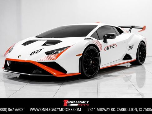 Used 2024 Lamborghini Huracan STO image 1