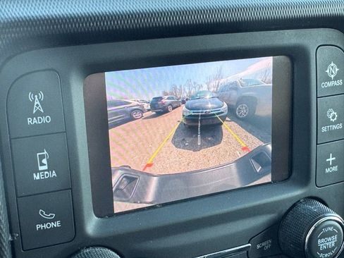 Used 2020 Jeep Gladiator Sport w/ Quick Order Package 24S image 19