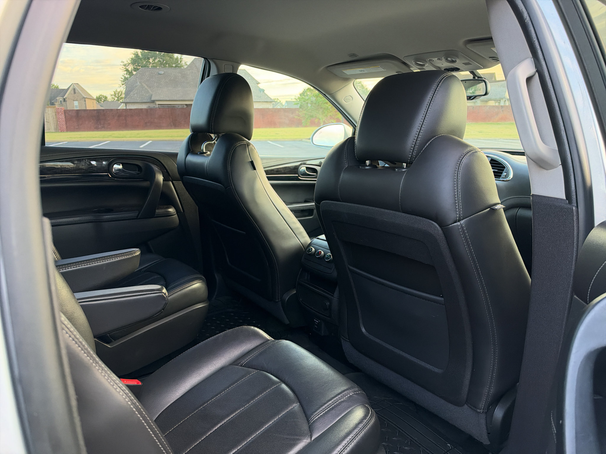 Used 2015 Buick Enclave Leather FWD image 16