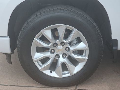 Used 2024 Chevrolet Silverado 1500 Custom image 36