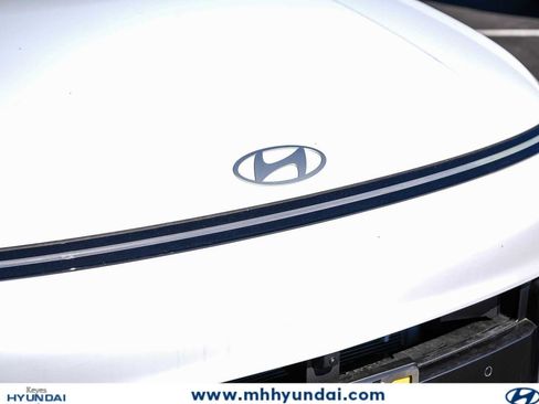 New 2026 Hyundai Kona Limited FWD image 5