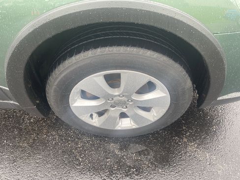 Used 2011 Subaru Outback 2.5i Premium image 24