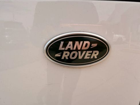 Used 2022 Land Rover Range Rover Velar R-Dynamic S AWD/4WD image 40