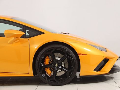 Used 2022 Lamborghini Huracan EVO image 62