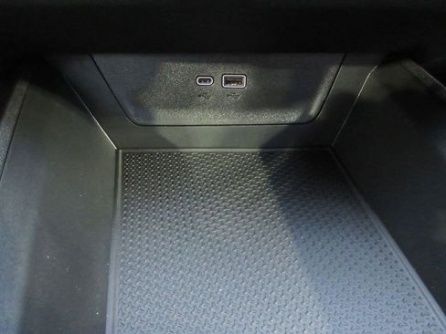 New 2026 Chevrolet Equinox ACTIV w/ Convenience Package III image 30