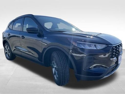 New 2026 Ford Escape ST-Line w/ Cold Weather Package AWD/4WD image 9