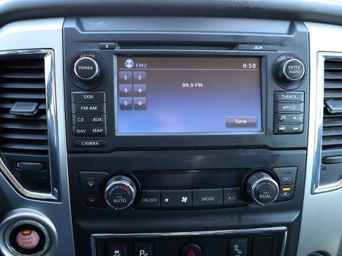 Used 2016 Nissan Titan PRO-4X image 35