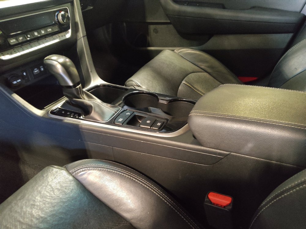 Used 2019 Hyundai Sonata Limited w/ Ultimate Package 04 FWD image 26