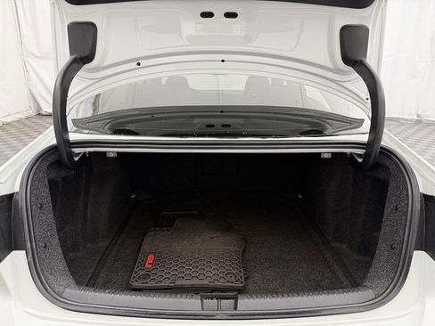 Used 2016 Volkswagen Jetta GLI SEL image 22