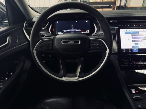 Used 2023 Jeep Grand Cherokee L Limited w/ Trailer Tow Group (B) image 30