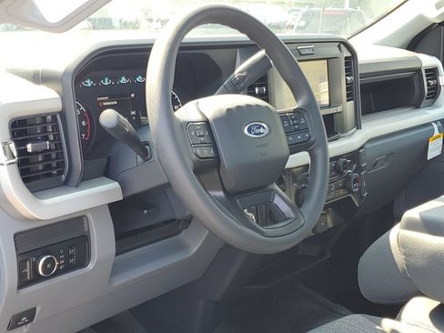 New 2026 Ford F250 XL w/ FX4 Off-Road Package AWD/4WD image 10