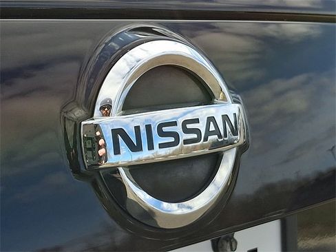 Used 2014 Nissan Juke S image 27