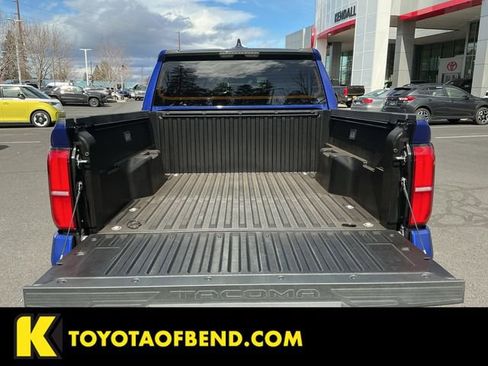 Certified 2025 Toyota Tacoma SR5 image 31