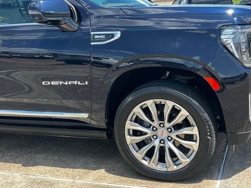 Used 2023 GMC Yukon XL Denali w/ Denali Reserve Package RWD image 6