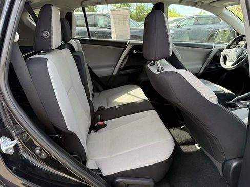 Used 2018 Toyota RAV4 XLE w/ Plus Extra Value Package image 11