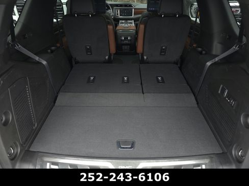 Used 2023 GMC Yukon Denali Ultimate AWD/4WD image 43