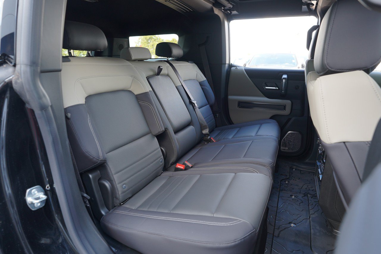 New 2026 GMC Hummer EV SUV AWD/4WD image 24