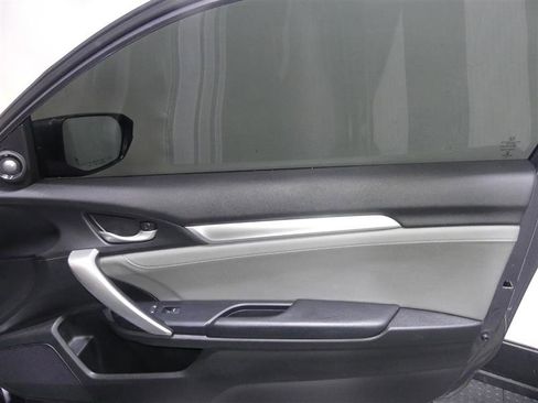 Used 2018 Honda Civic EX-L image 18