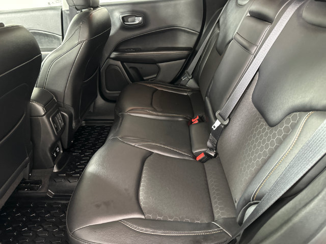 Used 2017 Jeep Compass Latitude w/ Popular Equipment Group AWD/4WD image 21