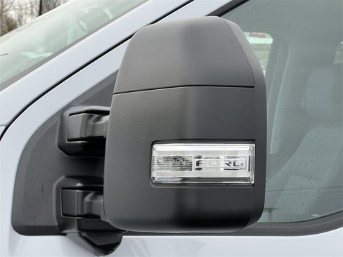 Used 2025 Ford F150 XLT w/ Equipment Group 302A MID image 38