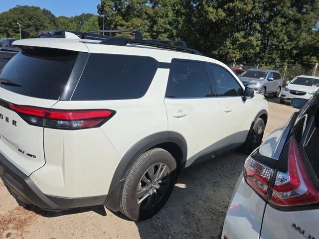 Used 2022 Nissan Pathfinder SV w/ SV Premium Package AWD/4WD image 9