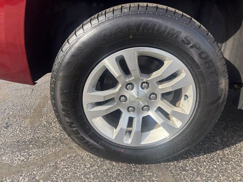 Used 2019 Chevrolet Tahoe LT image 11