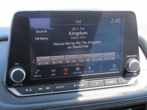 Used 2023 Nissan Rogue SV FWD image 24