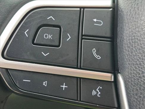 Used 2025 Toyota Grand Highlander FWD image 14